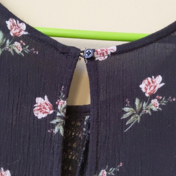 American Eagle Floral Tunic Tank Top - Picture 4 of 4